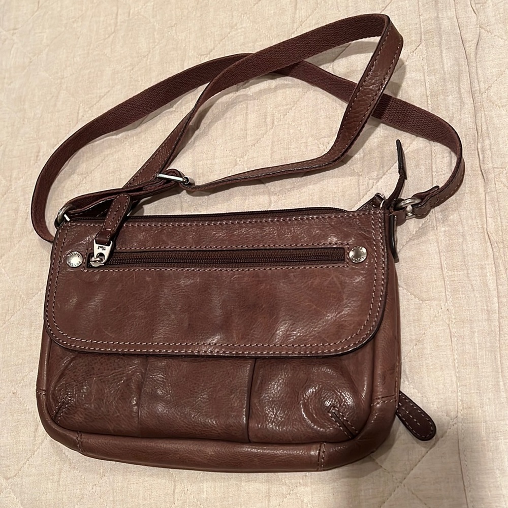 GUC Fossil Crossbody